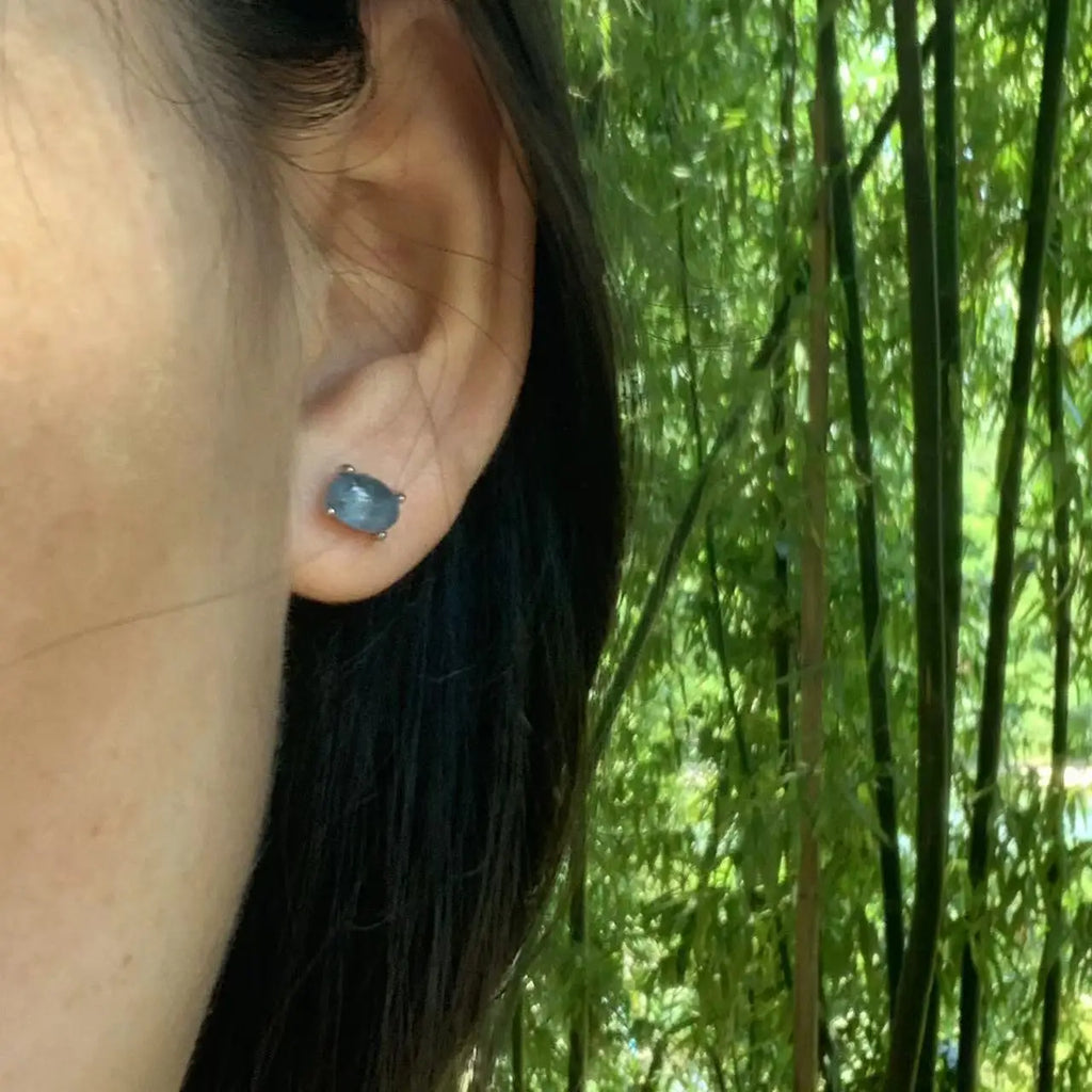 STONE Oval Stud Earrings