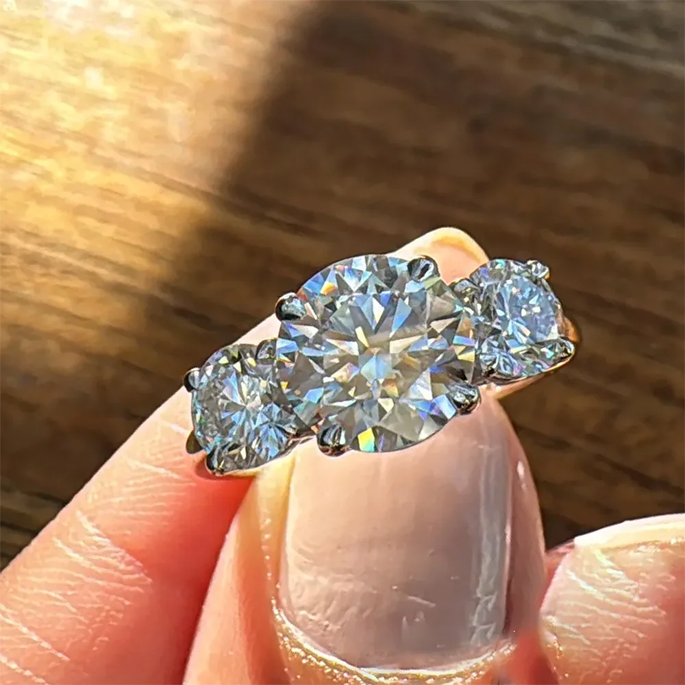 Moissanite Diamond Ring