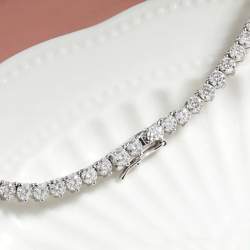Claws Gradient Moissanite Tennis Necklace