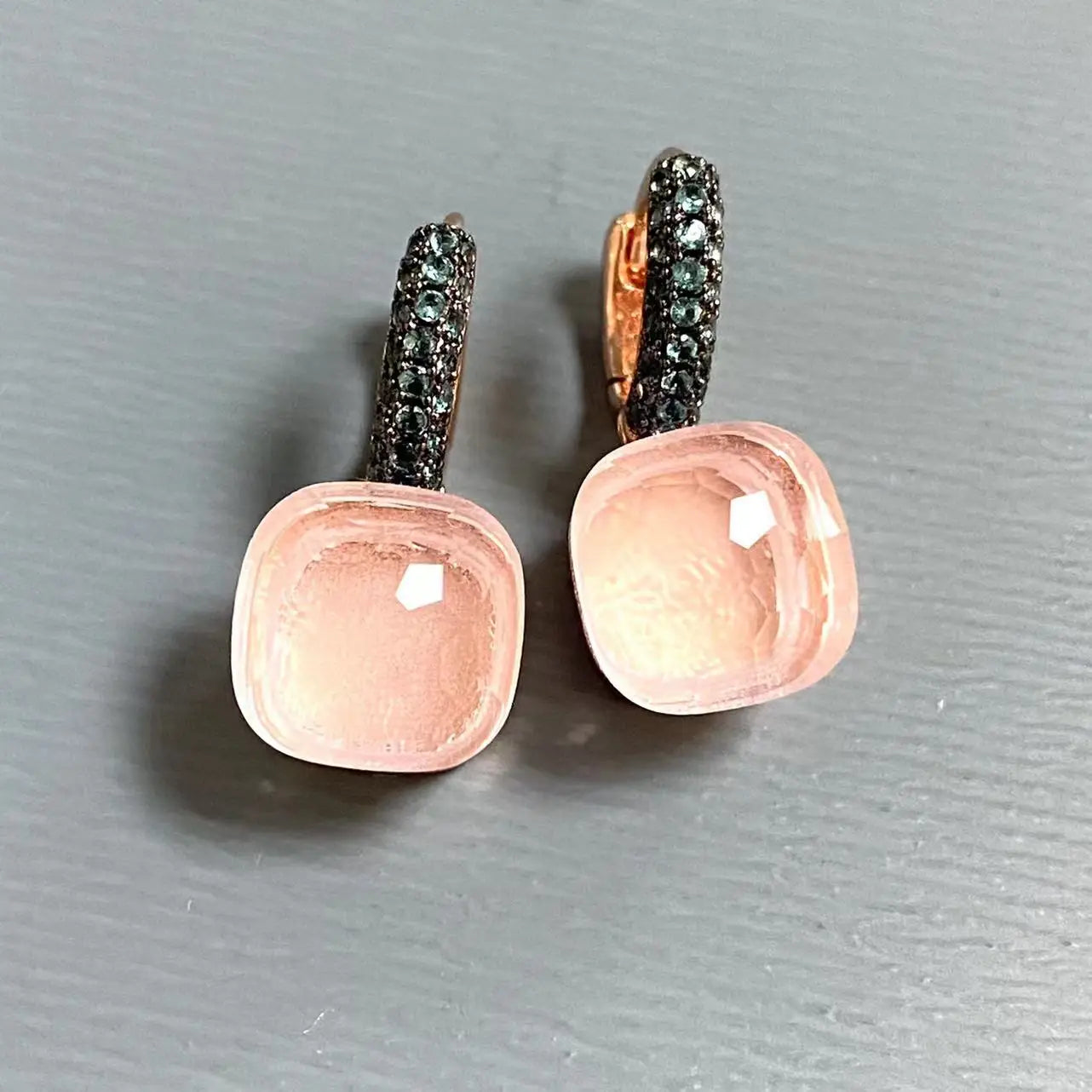 Classic Nudo Earrings